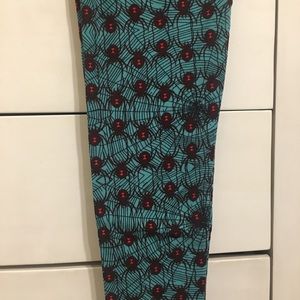 Lularoe Black Widiw Leggings